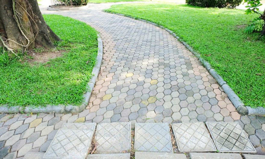 modern-design-with-pavers